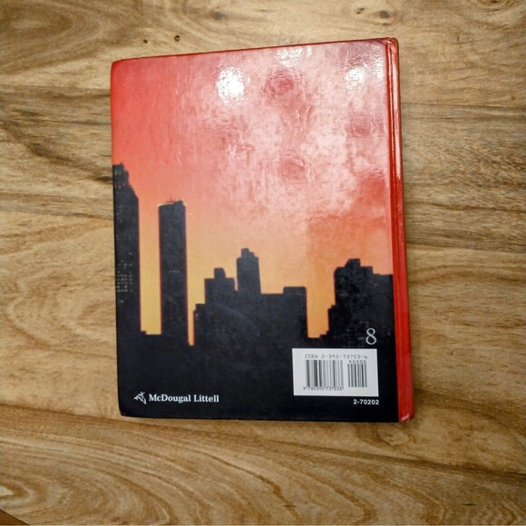 Language of Literature 8th Grade Hardcover McDougal-Littell Publishing - Picture 3 of 9